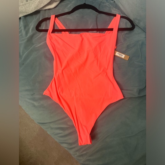 NWT SKIMS  FITS EVERYBODY SQUARE
NECK BODYSUIT | NEON CORAL | SMALL - Picture 3 of 7